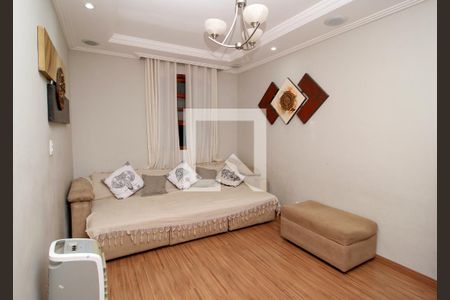 Casa à venda com 257m², 5 quartos e 4 vagas Casa à venda com 257m², 5 quartos e 4 vagasSala de TV