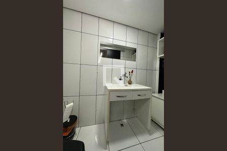 Casa à venda com 352m², 2 quartos e 2 vagasLavabo