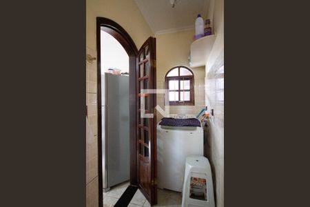 Casa à venda com 155m², 3 quartos e 2 vagas Casa à venda com 155m², 3 quartos e 2 vagasBanheiro 2