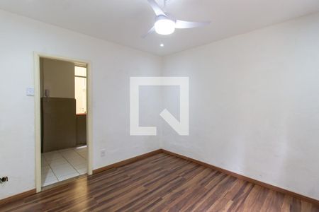 Sala de kitnet/studio para alugar com 1 quarto, 24m² em Santa Teresa, Rio de Janeiro