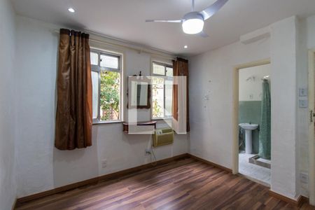 Sala de kitnet/studio para alugar com 1 quarto, 24m² em Santa Teresa, Rio de Janeiro