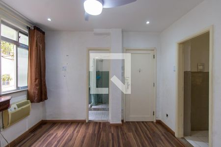 Sala de kitnet/studio para alugar com 1 quarto, 24m² em Santa Teresa, Rio de Janeiro
