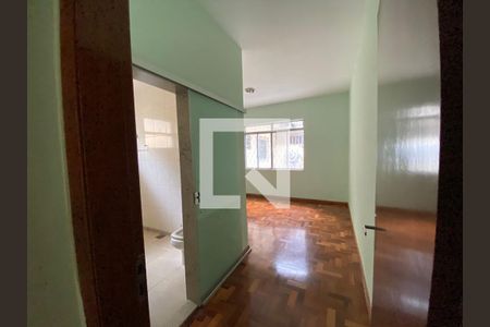 Casa à venda com 280m², 4 quartos e 2 vagasQuarto 6 - Suíte