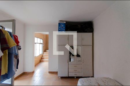 Casa à venda com 360m², 3 quartos e 2 vagas Casa à venda com 360m², 3 quartos e 2 vagasQuarto de Serviço
