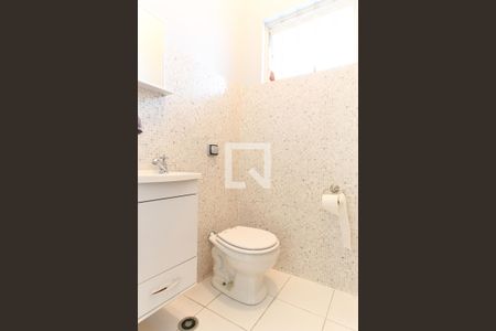 Sala de casa para alugar com 3 quartos, 213m² em Jardim Ismenia, São José dos Campos