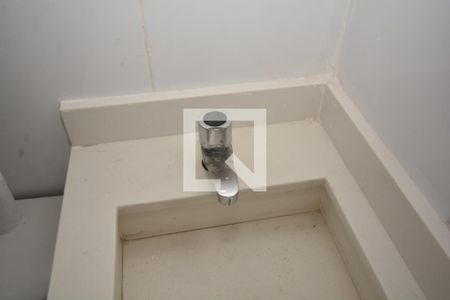 Apartamento para alugar com 70m², 3 quartos e 1 vagaBanheiro de Serviço - Torneira