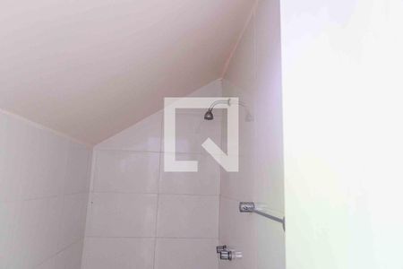 Casa de condomínio à venda com 436m², 5 quartos e 2 vagas Casa de condomínio à venda com 436m², 5 quartos e 2 vagasBanheiro de Serviço