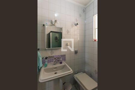 Casa à venda com 76m², 2 quartos e 2 vagas Casa à venda com 76m², 2 quartos e 2 vagasBanheiro