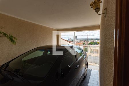 Casa à venda com 76m², 2 quartos e 2 vagas Casa à venda com 76m², 2 quartos e 2 vagasGaragem