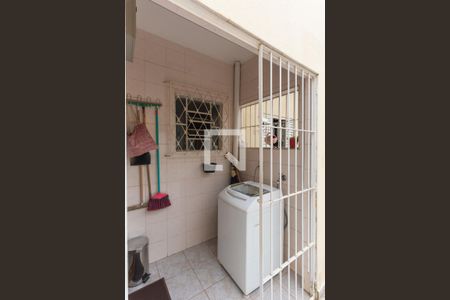 Casa à venda com 76m², 2 quartos e 2 vagas Casa à venda com 76m², 2 quartos e 2 vagasÁrea de Serviço