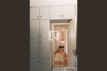 Casa à venda com 76m², 2 quartos e 2 vagas Casa à venda com 76m², 2 quartos e 2 vagasBanheiro