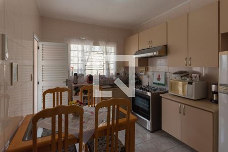 Casa à venda com 76m², 2 quartos e 2 vagas Casa à venda com 76m², 2 quartos e 2 vagasCozinha