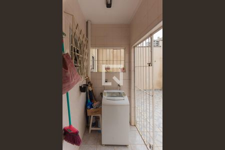 Casa à venda com 76m², 2 quartos e 2 vagas Casa à venda com 76m², 2 quartos e 2 vagasÁrea de Serviço