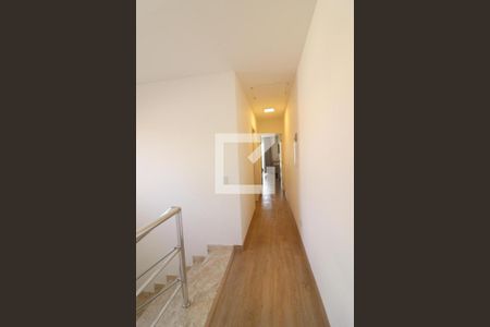 Casa à venda com 220m², 3 quartos e 3 vagasCorredor