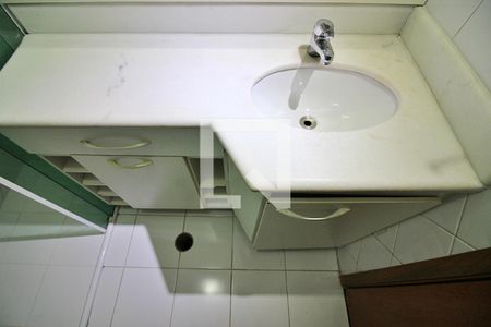 Apartamento à venda com 82m², 2 quartos e 1 vagaBanheiro Social