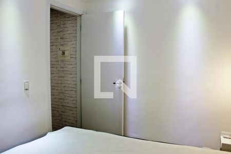 Quarto 1 de apartamento para alugar com 2 quartos, 41m² em Itaquera, São Paulo