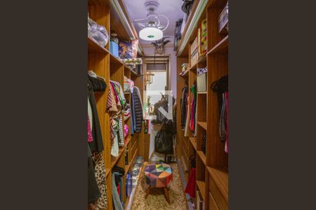 Apartamento à venda com 93m², 3 quartos e 2 vagas Apartamento à venda com 93m², 3 quartos e 2 vagasCloset - Corredor