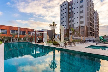 Apartamento à venda com 93m², 3 quartos e 2 vagas Apartamento à venda com 93m², 3 quartos e 2 vagasÁrea comum - Piscina