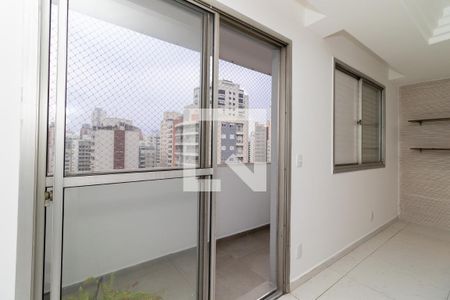 Sacada da Sala de apartamento para alugar com 4 quartos, 114m² em Perdizes, São Paulo