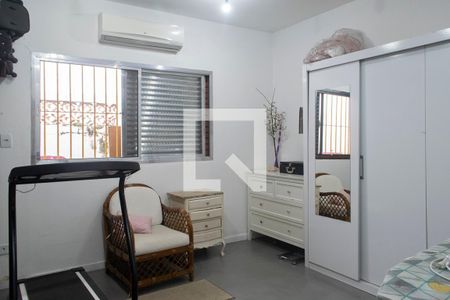 Casa à venda com 310m², 3 quartos e 2 vagas Casa à venda com 310m², 3 quartos e 2 vagasQuarto 1