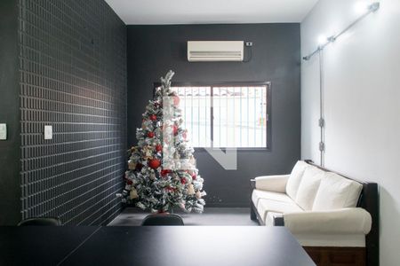 Casa à venda com 310m², 3 quartos e 2 vagas Casa à venda com 310m², 3 quartos e 2 vagasSala 2