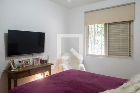 Casa à venda com 310m², 3 quartos e 2 vagas Casa à venda com 310m², 3 quartos e 2 vagasQuarto 2