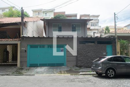 Casa à venda com 310m², 3 quartos e 2 vagas Casa à venda com 310m², 3 quartos e 2 vagasFachada