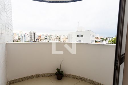 Apartamento à venda com 114m², 4 quartos e 3 vagasVaranda da Suíte
