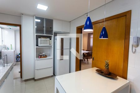 Apartamento à venda com 114m², 4 quartos e 3 vagasCozinha
