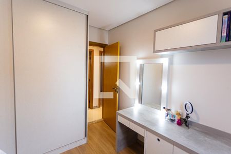 Apartamento à venda com 114m², 4 quartos e 3 vagasQuarto 2