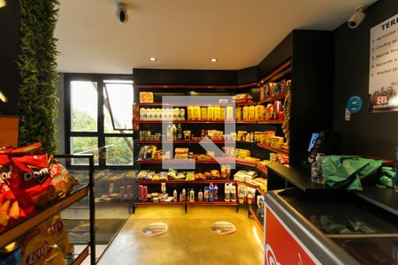 Apartamento para alugar com 70m², 2 quartos e 2 vagasMercado/Conveniência