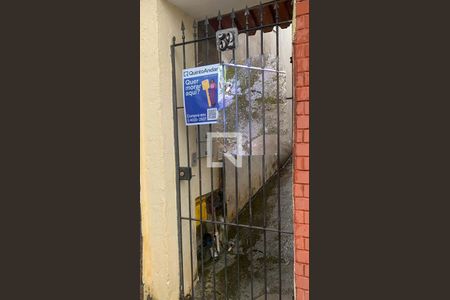 Casa à venda com 100m², 3 quartos e sem vaga Casa à venda com 100m², 3 quartos e sem vagaFachada