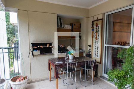 Apartamento à venda com 178m², 4 quartos e 3 vagasVaranda