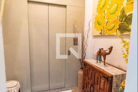 Apartamento à venda com 178m², 4 quartos e 3 vagasHall elevador