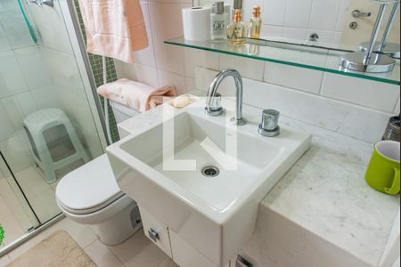 Apartamento à venda com 178m², 4 quartos e 3 vagasBanheiro da suíte 1