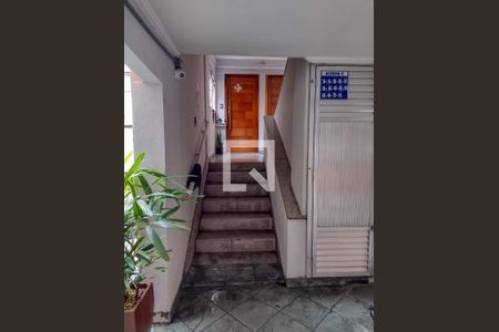 Apartamento à venda com 95m², 3 quartos e 1 vagaEscada Entrada