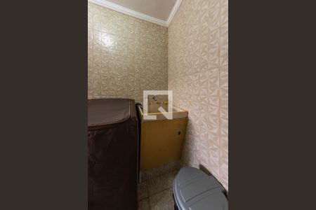 Casa à venda com 200m², 4 quartos e 2 vagas Casa à venda com 200m², 4 quartos e 2 vagasÁrea de Serviço