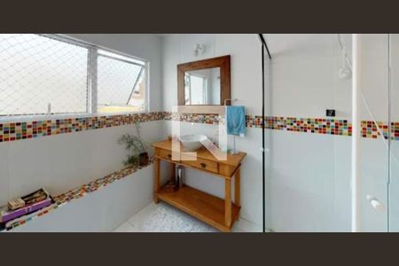 Casa à venda com 180m², 4 quartos e 1 vaga