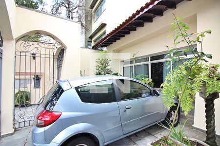 Casa à venda com 350m², 4 quartos e 2 vagasGaragem