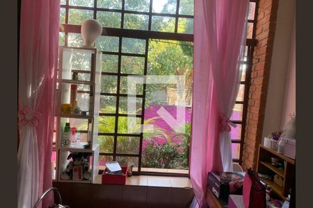 Casa à venda com 480m², 5 quartos e 6 vagas