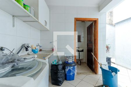 Casa à venda com 180m², 4 quartos e 3 vagasÁrea de Serviço