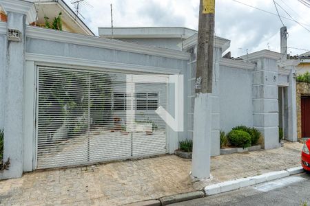 Casa à venda com 180m², 4 quartos e 3 vagasFachada