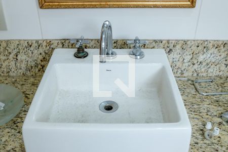 Casa à venda com 180m², 4 quartos e 3 vagasBanheiro