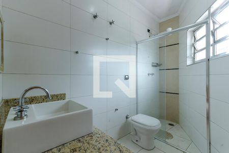 Casa à venda com 180m², 4 quartos e 3 vagasBanheiro da Suíte