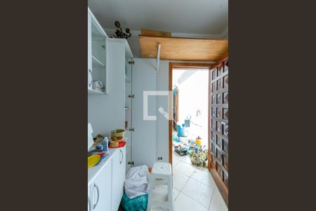 Casa à venda com 180m², 4 quartos e 3 vagasQuarto de Serviço