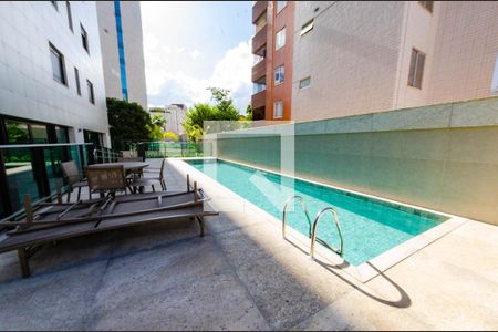 Apartamento à venda com 141m², 4 quartos e sem vaga Apartamento à venda com 141m², 4 quartos e sem vagaPiscina
