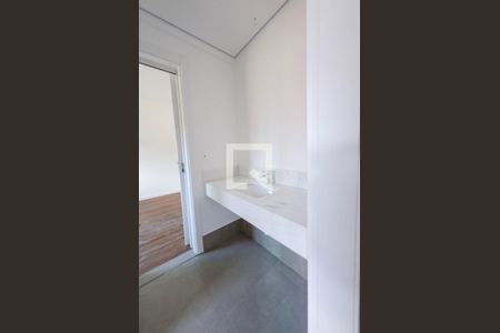 Apartamento à venda com 141m², 4 quartos e sem vaga Apartamento à venda com 141m², 4 quartos e sem vagaBanheiro semi-suíte