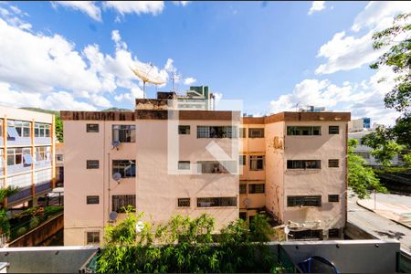 Apartamento à venda com 141m², 4 quartos e sem vaga Apartamento à venda com 141m², 4 quartos e sem vagaVista