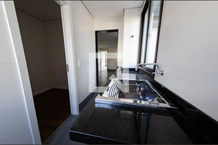 Apartamento à venda com 141m², 4 quartos e sem vaga Apartamento à venda com 141m², 4 quartos e sem vagaÁrea de serviço