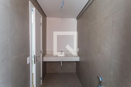 Apartamento à venda com 141m², 3 quartos e 4 vagas Apartamento à venda com 141m², 3 quartos e 4 vagasBanheiro da Suíte 2